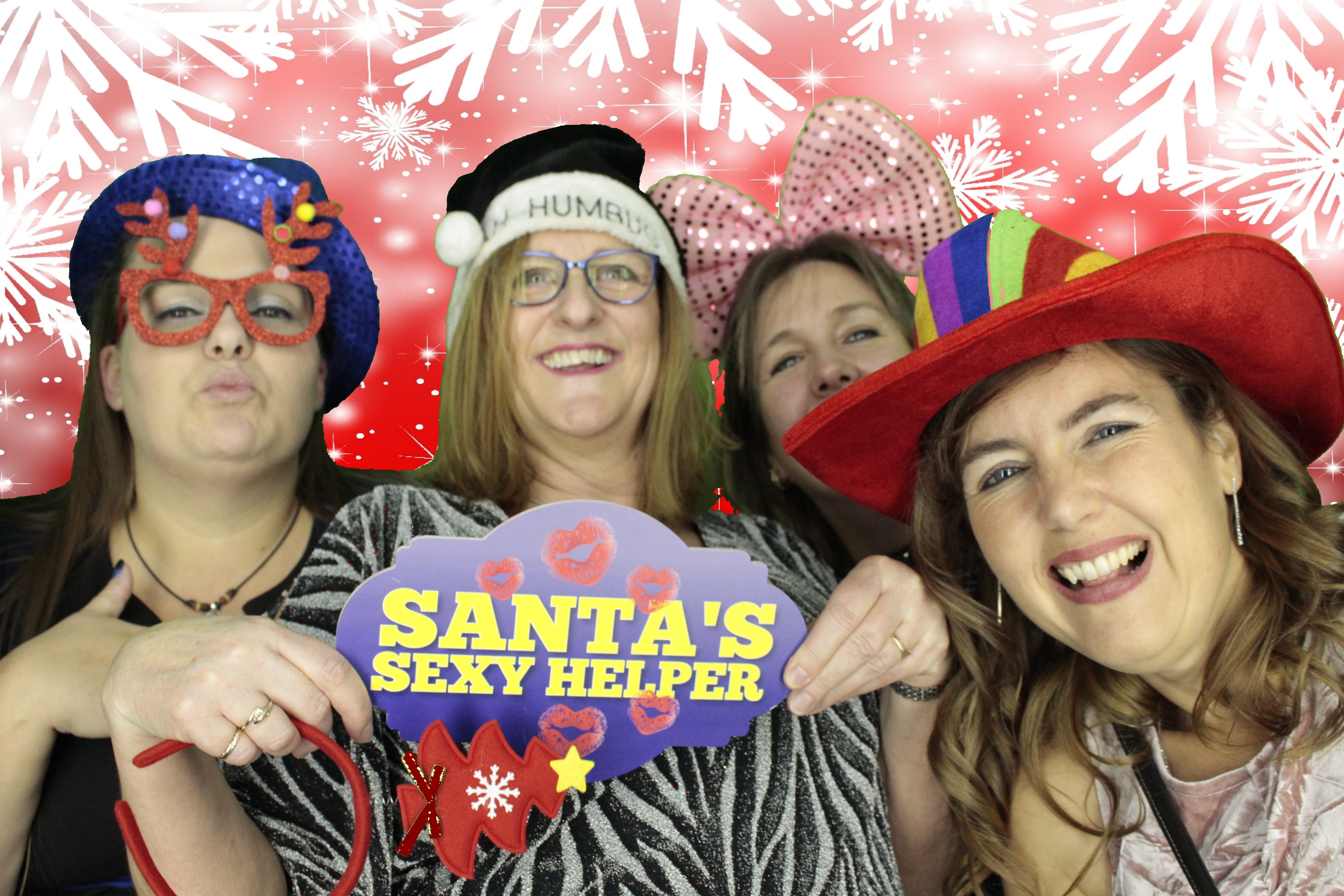 Ocean Network Express Christmas Party 2019 | View more photos from the event at gallery.myphotoboothexperience.co.uk/u/MyPhotoBoothExperienceLtd/Ocean-Network-Express-Christmas-Party-2019